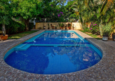the large swimming pool at zandoyo